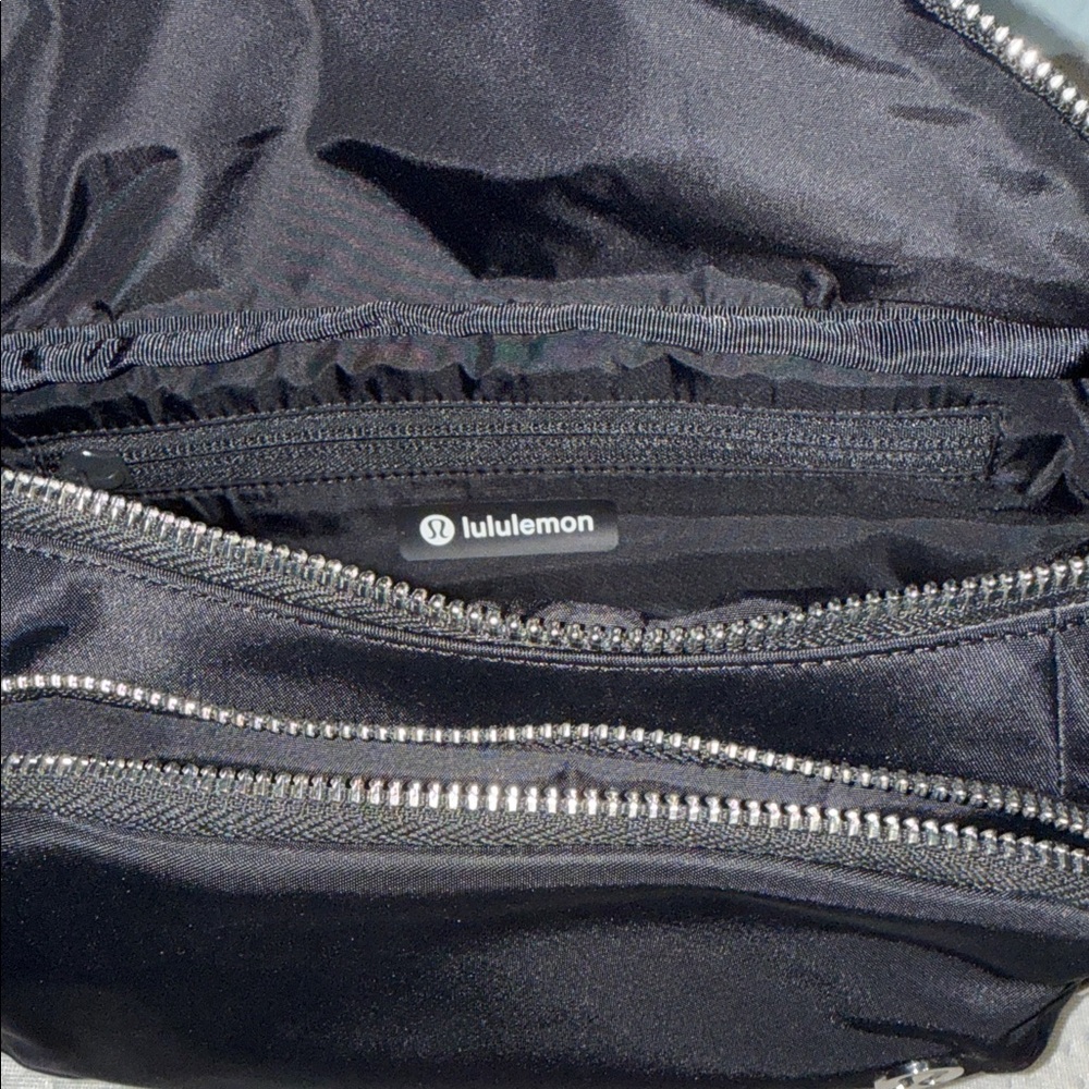 lululemon athletica women & Men's Black Belt Bag